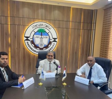 جامعة حضرموت تطلق شراكة إستراتيجية مع نظيرتها الصينية للبترول؛ لإنشاء مركز بحثي رائد في اليمن.1