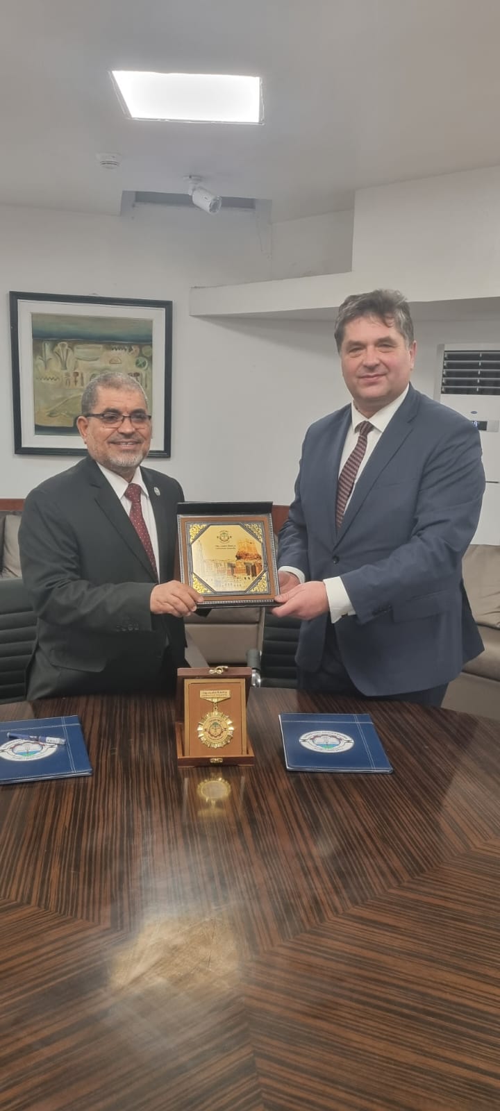 د. خنبش يوقع خمس اتفاقيات تعاون علمي مع جامعات روسية2