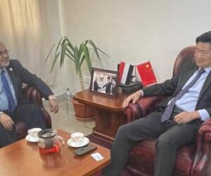 مناقشة عمليات التطوير الأكاديمي بين جامعة حضرموت والصين1