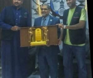 تقديرًا لدعمها السخي جامعة حضرموت تكرّم مؤسسة “صنائع المعروف” بدرع الوفاء