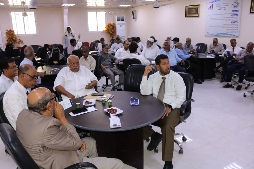 رئيس جامعة حضرموت يدشن برنامج اللغة العربية لغير الناطقين بها للطلاب الدوليين بالمكلا3