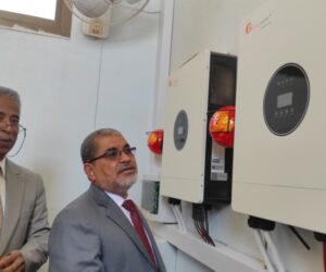 رئيس جامعة حضرموت يفتتح عددًا من المشاريع التطويرية بكلية العلوم البيئية 1