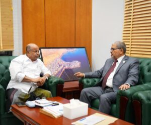 أوضاع جامعة حضرموت وجهود تطوير العملية التعليمية فيها على طاولة الخنبشي