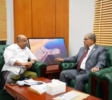 أوضاع جامعة حضرموت وجهود تطوير العملية التعليمية فيها على طاولة الخنبشي