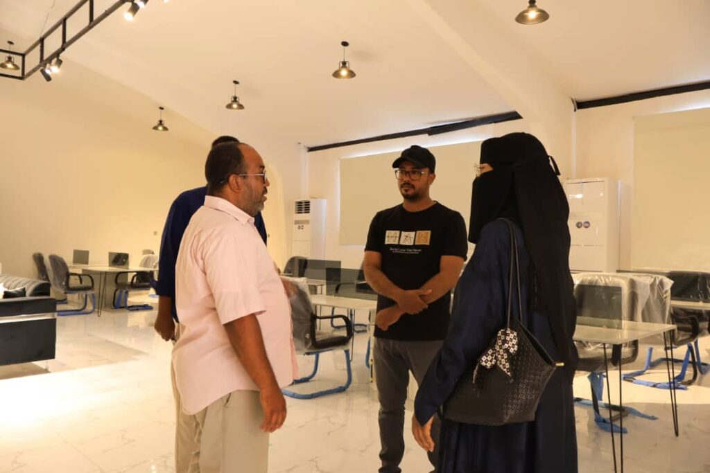 جامعة حضرموت ومؤسسة ميديا ساك توقعان اتفاقية شراكة لتدريب الطلاب إعلاميًّا4