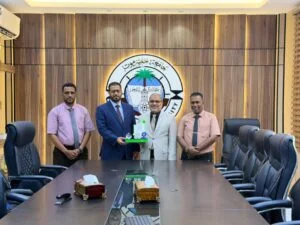 Silah for Development honors Hadhramout University for achieving second place 300x225 1