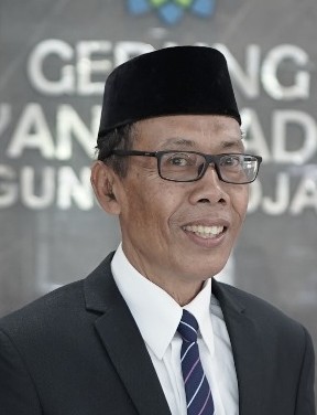 د. منير عبد المنعم معين