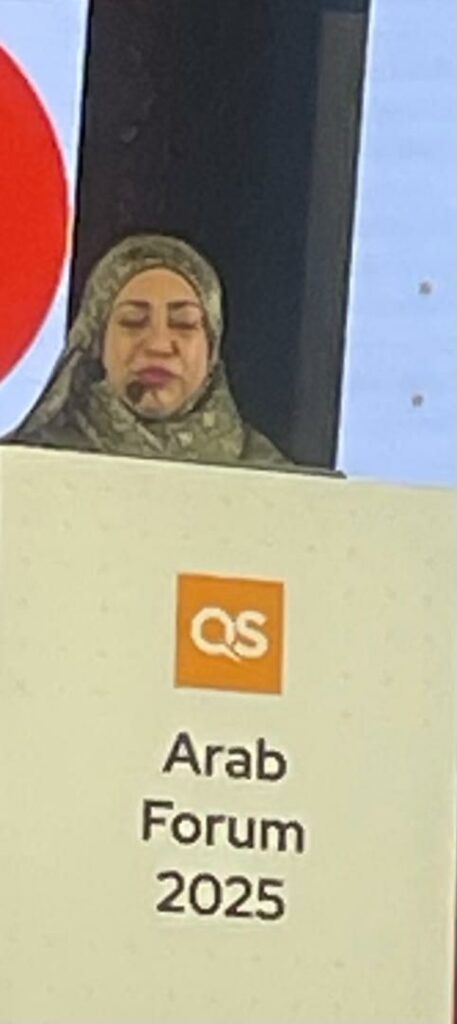 منتدى QS للمنطقة العربية يختتم أعماله بمسقط.. ويكرّم جامعة حضرموت ضمن الجامعات المتميزة 2 IMG 20251019 WA0010