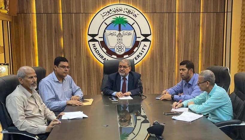 برئاسة أ.د. خنبش وضع اللمسات الأخيرة لأسبوع البحث العلمي الدولي الرابع بجامعة حضرموت 1 8f4db3f0 b301 40ab adc7 3d6a573e5db9