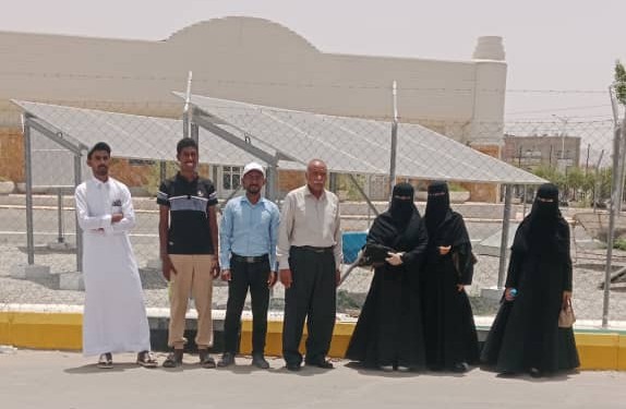 باحثو "الطاقة المتجددة" بجامعة حضرموت يجرون اختبارًا حقيقيًا لأجهزة المركز في زيارة علمية نوعية. 1 WhatsApp Image 2026 05 23 at 6.06.58 PM