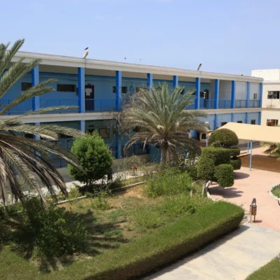 البنات البنات